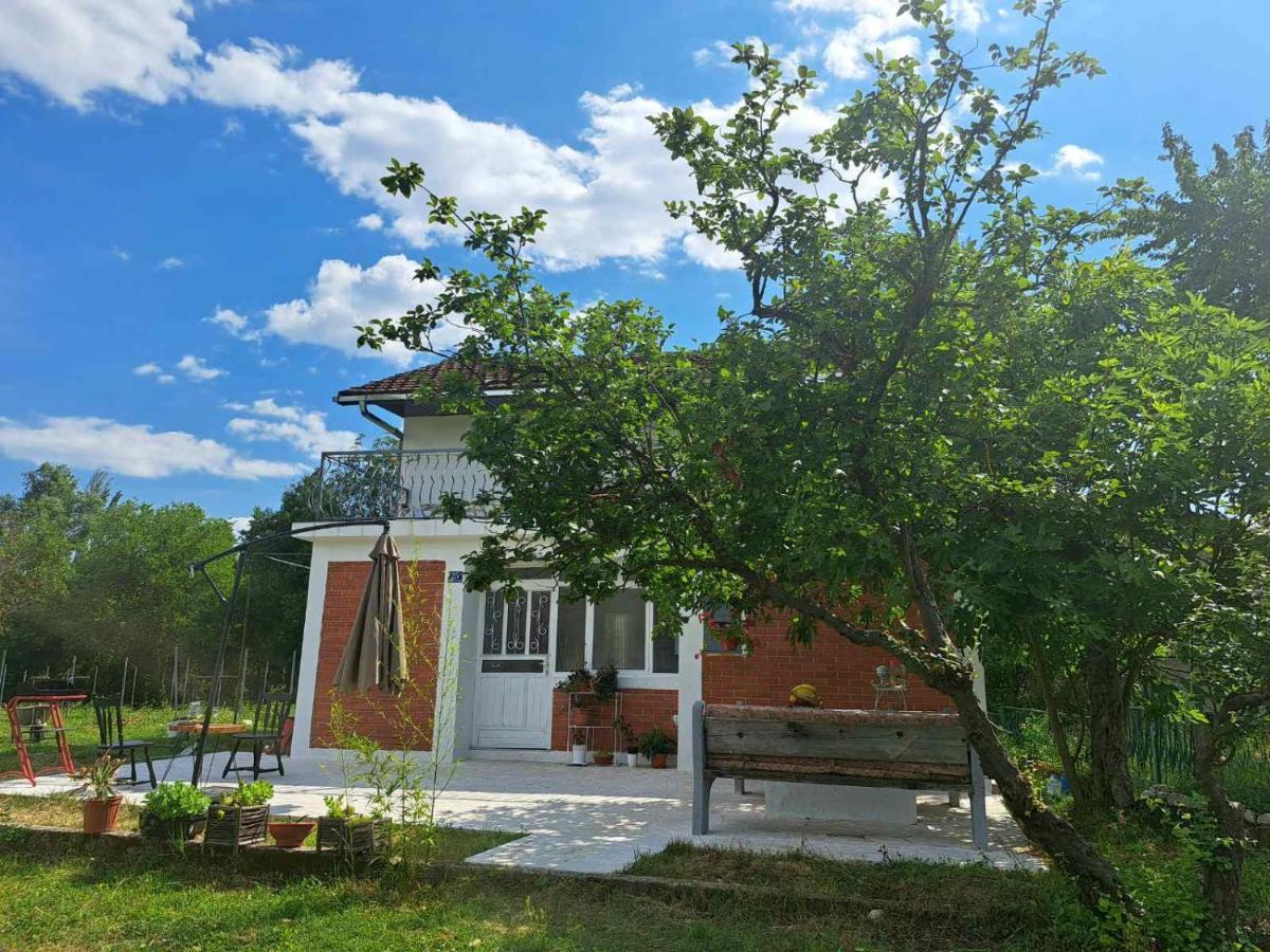 Guest House Green River Любушки Екстер'єр фото
